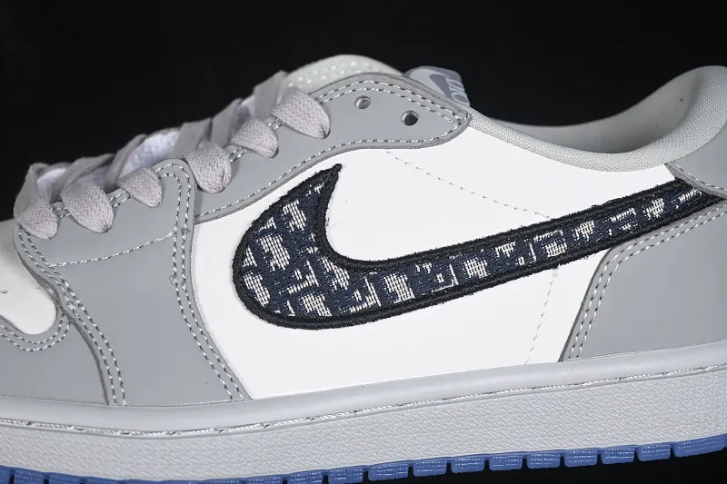 All categories Air Jordan Jordan series basketball shoes Air Jordan 1 Low Dior x Air Jordan 1 Low AJ1 Joe 1 Dior joint white gray low top CN8608-002